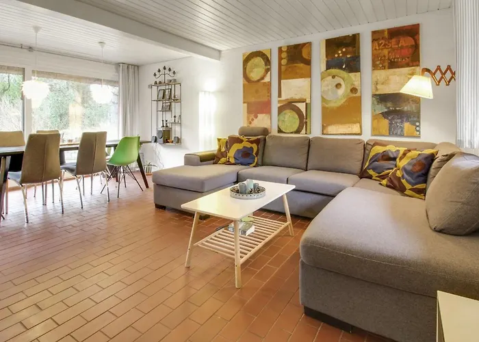 Emilla - 3-8km From The Sea By Interhome بيت للعطل *